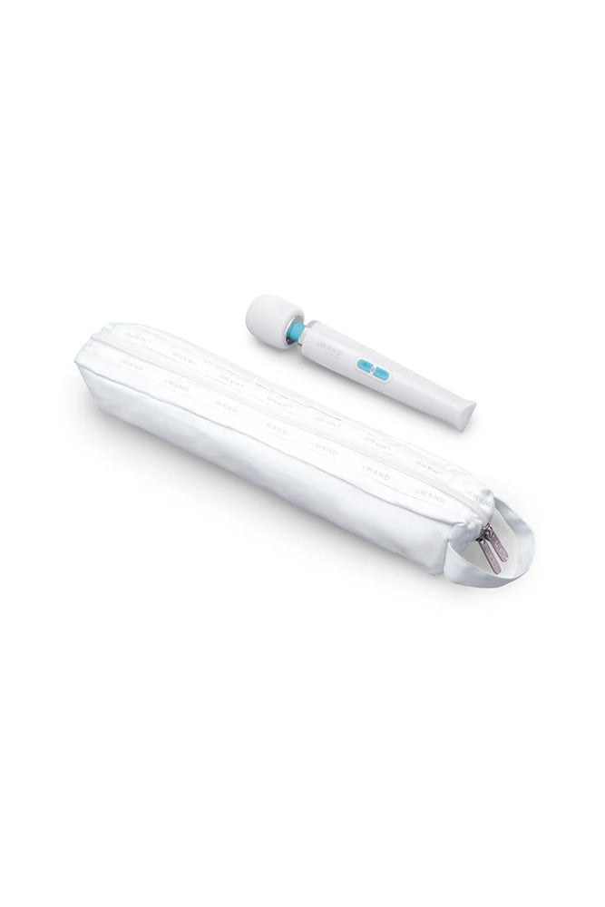 Le Wand - Classique - Petite Original Rechargeable Vibrating Massage Wand - Stag Shop