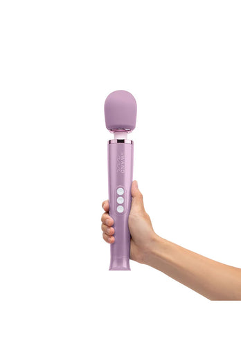 Le Wand - Dive Submersible & Rechargeable Vibrating Wand Massager - Stag Shop