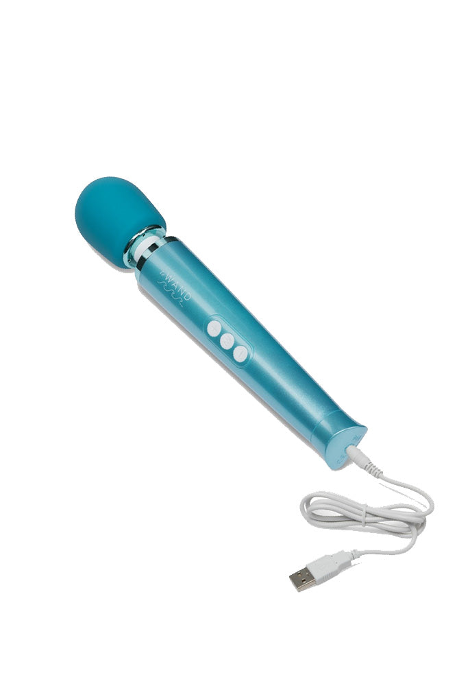 Le Wand - Dive Submersible & Rechargeable Vibrating Wand Massager - Stag Shop