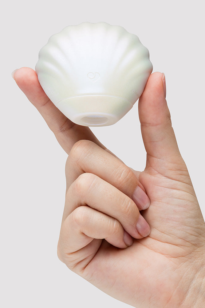 Lovehoney - Indulge 12 Day Advent Calendar With Venus Glow Clitoral Stimulator - Stag Shop