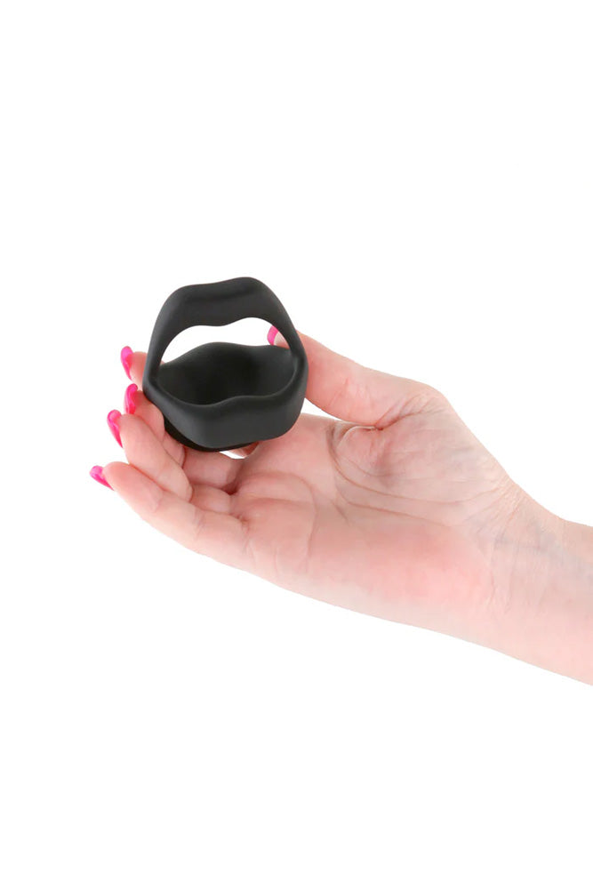 NS Novelties - Techno - Strobe - App-controlled Vibrating Cock Ring - Stag Shop