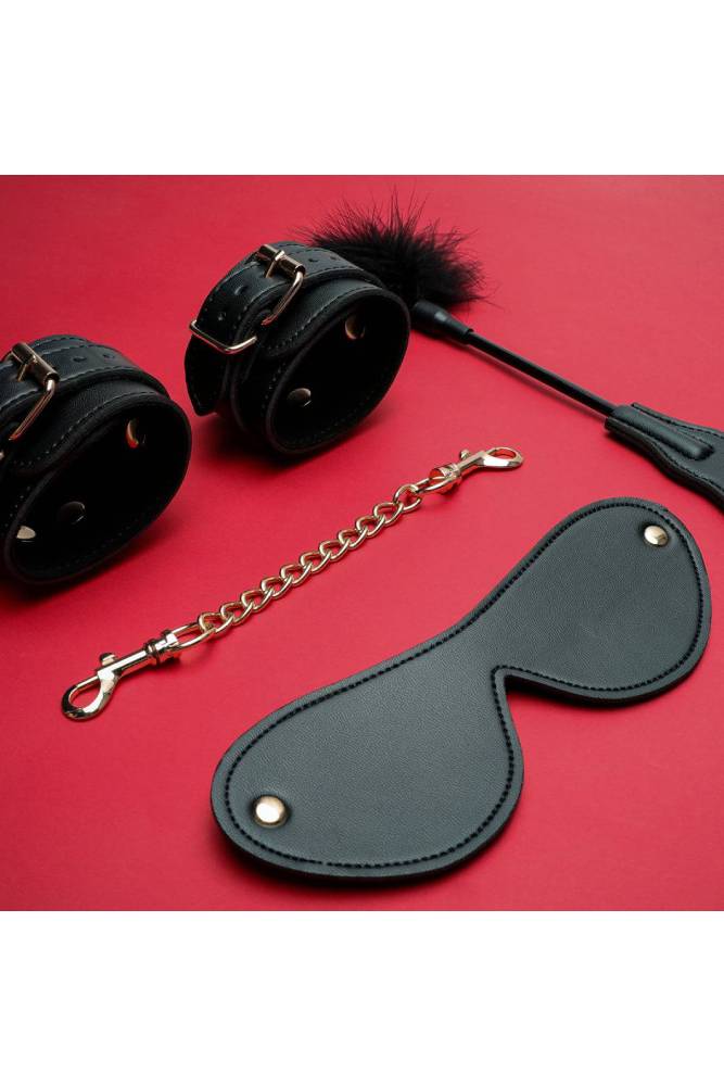 Svakom - Limited Edition BDSM Phoenix Vibrator Gift Set - Stag Shop