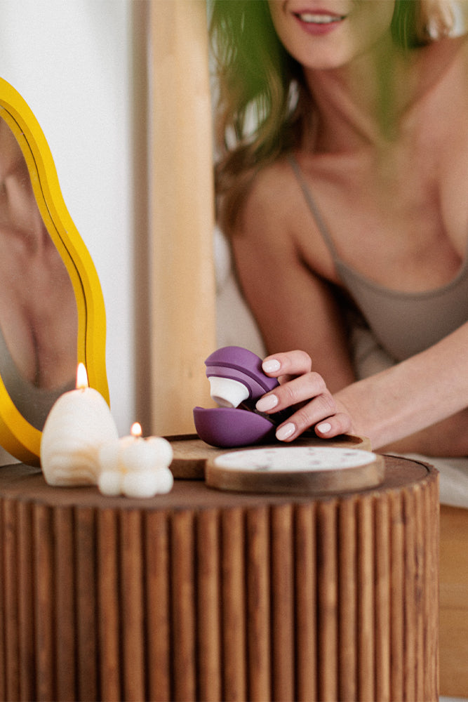 Womanizer - Liberty 2 Travel Friendly Clitoral Stimulator - Purple - Stag Shop