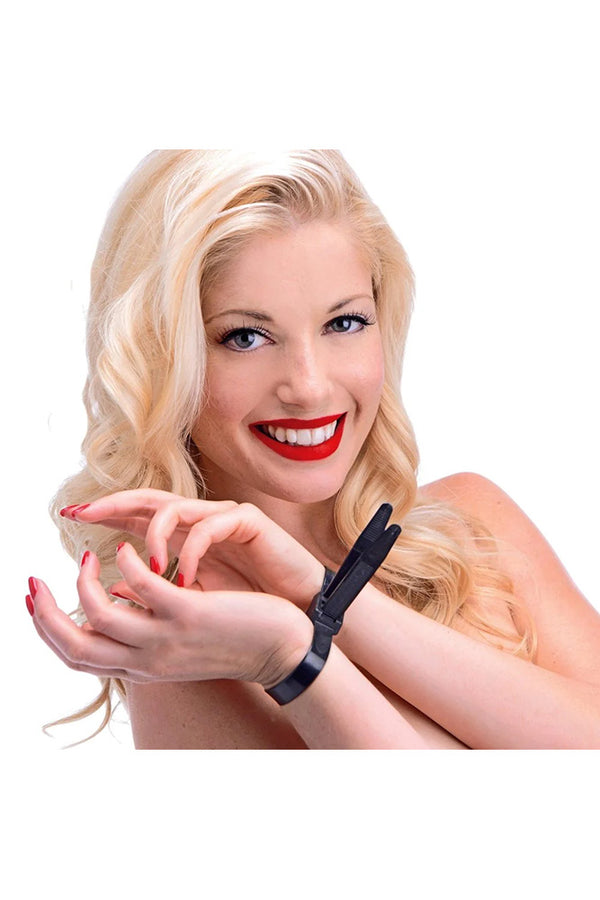 XR Brands - Master Series - Misbehaved Zip Tie Cuffs 5 Pack - Black - Stag Shop