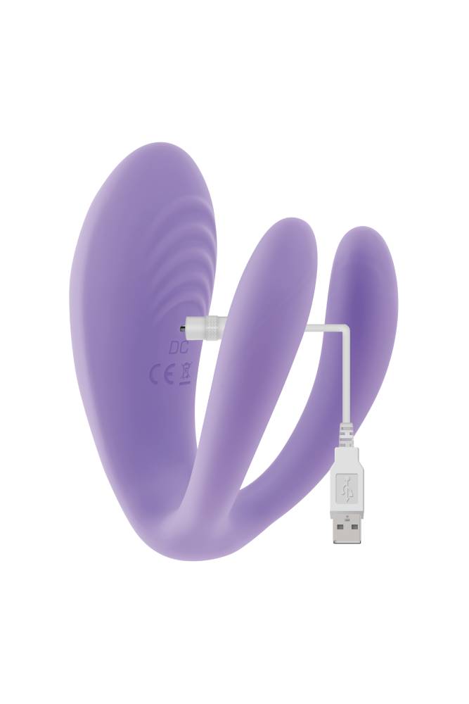 Evolved - Petite Tickler Remote Control 3-Shaft Mini Vibrator - Purple - Stag Shop